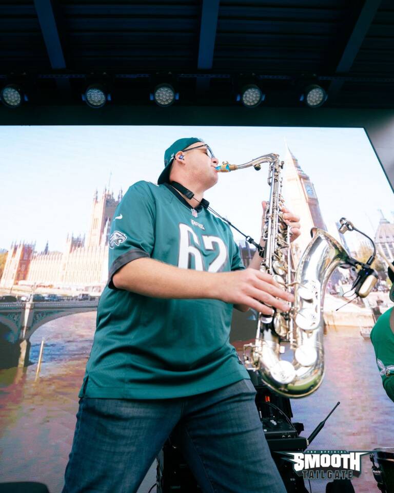 Smooth Tailgate Eagles fans photo 49